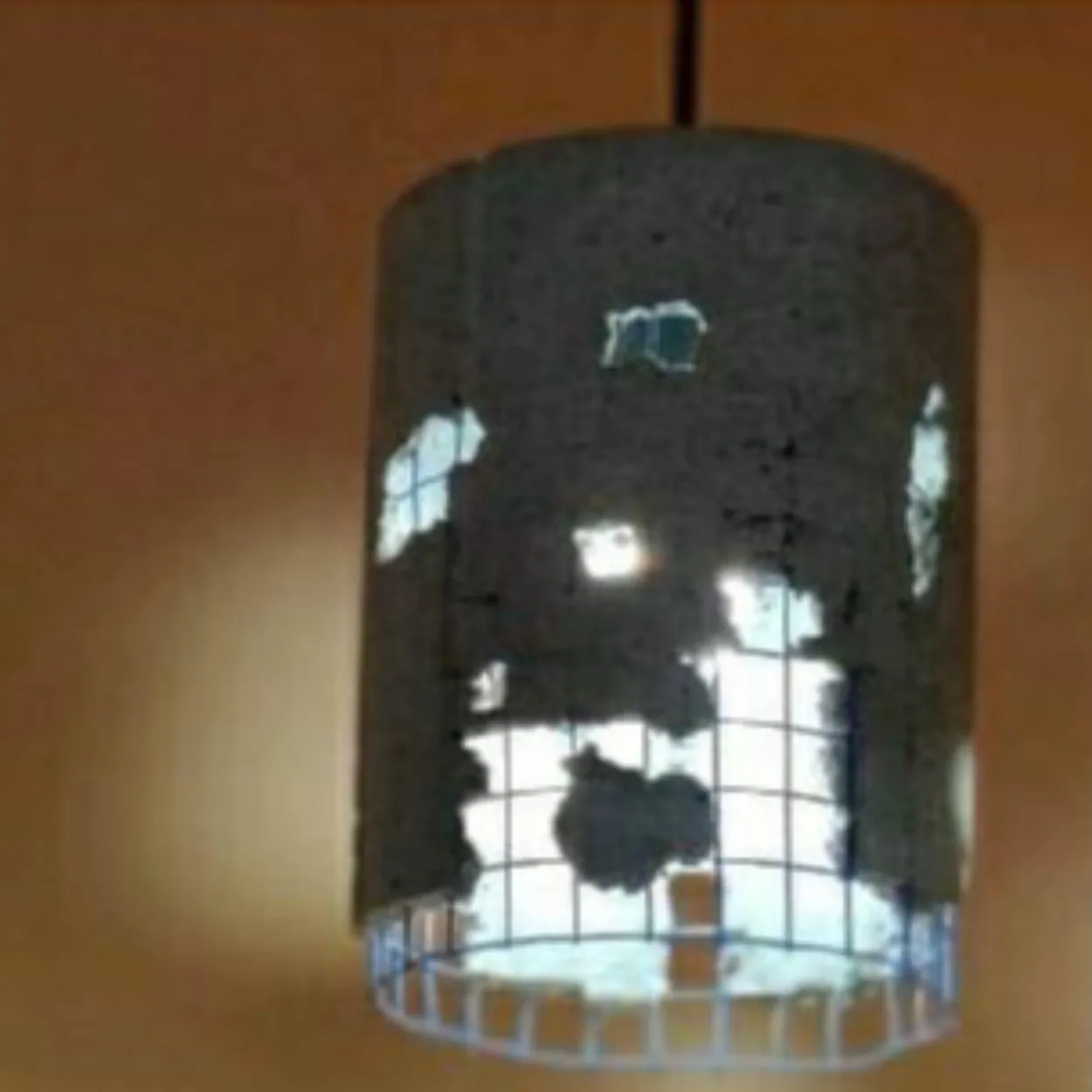 ANKUR METAL MESH CYLINDRICAL CONCRETE HANGING